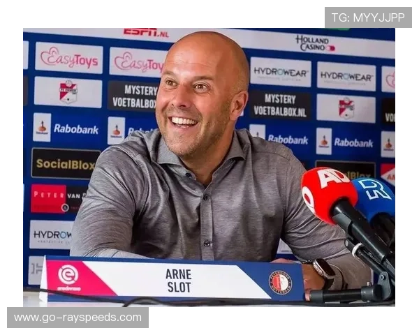 斯洛特执教能力遭质疑，能否适应豪门待检验