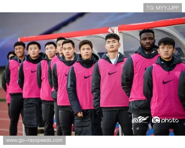 哈克斯谈队友卡斯尔：求胜欲极强，每个回合全力以赴