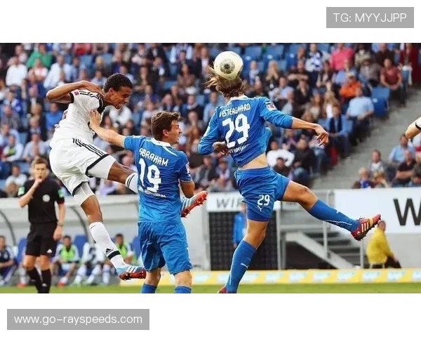 弗赖堡主场保持不败，定位球战术成得分利器