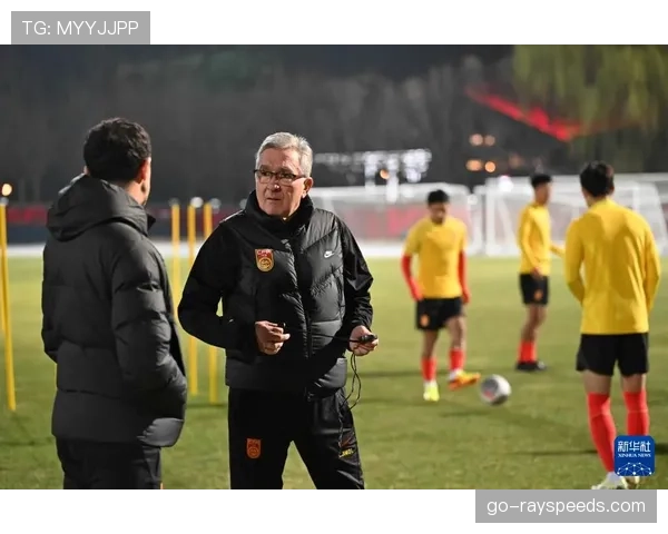 季前备战动态：多支球队宣布将在2026年休赛期赴欧洲与亚洲进行训练营